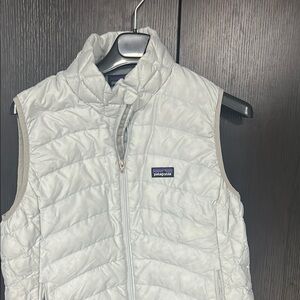 Patagonia Light Gray Quilted Vest